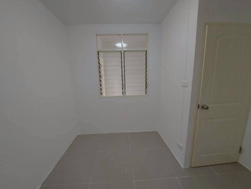 ขายบ้าน 2 ชั้น หมู่บ้านปิยวรารมย์ ไทรน้อย นนทบุรี 4