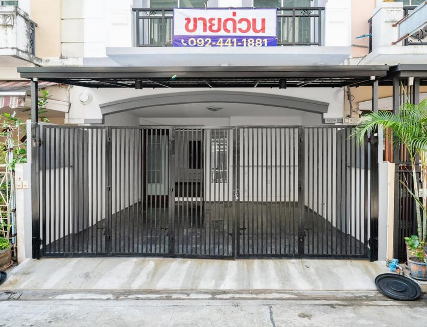 บ้านกลางเมือง มอนติคาร์โล รัชวิภา ทาวน์โฮม Renovate ใหม่ 22 ตารางวา 3 ห้องนอน 4 ห้องน้ำ จอดรถ 3 คัน