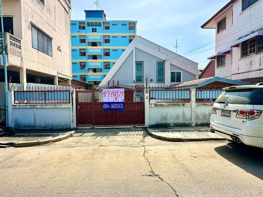 ขายด่วน บ้านเดี่ยว 2 ชั้น หมู่บ้านนวนคร 64 ตร.ว. 1