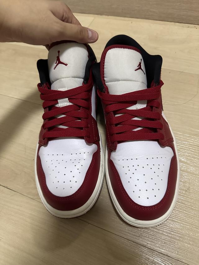 Jordan 1 Low Reverse Black Toe (Women's) 5