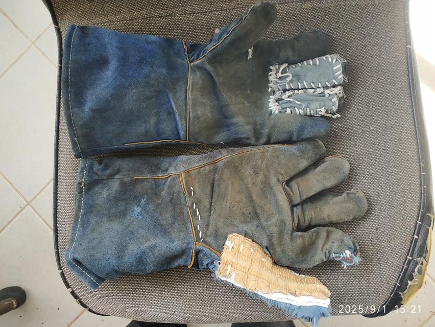 ถุงมือ 3