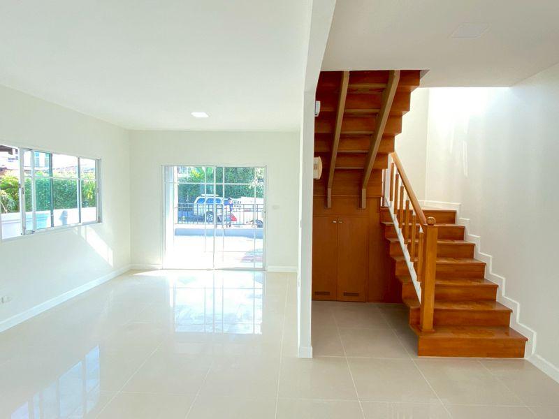 ขายบ้านเดี่ยว 2 ชั้น เนื้อที่ 52.9 ตร.ว.หมู่บ้านภัสสร 19 ซอย 36 ถนนจตุโชติ แขวงออเงิน เขตสายไหม กรุงเทพฯ 15