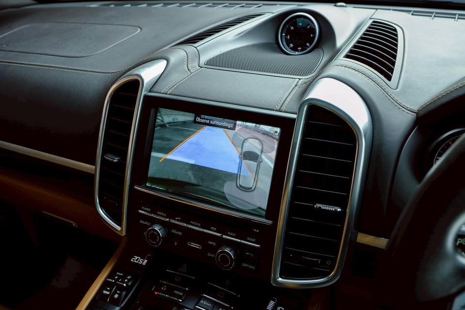 PORSCHE CAYENNE 3.0 S Hybrid 4WD AT 2013ไมล์ 130,xxx km. !! ราคา 1,099,000 บาท รูปที่ 18