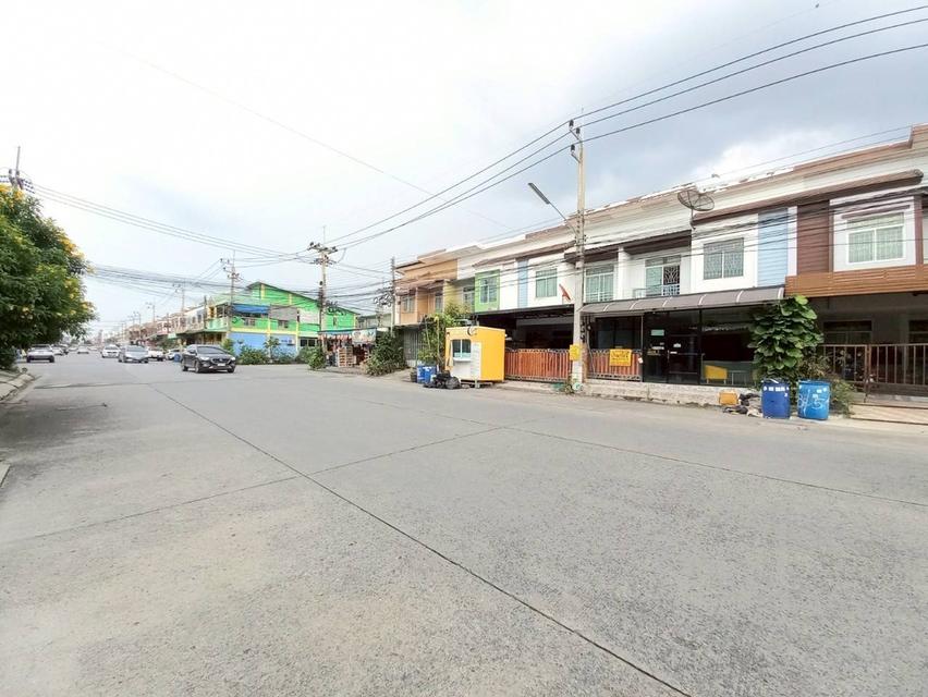 ขายบ้าน 2 ชั้น หมู่บ้านไทยสมบูรณ์3 คลอง3 ใกล้ตลาดไทยสมบูรณ์