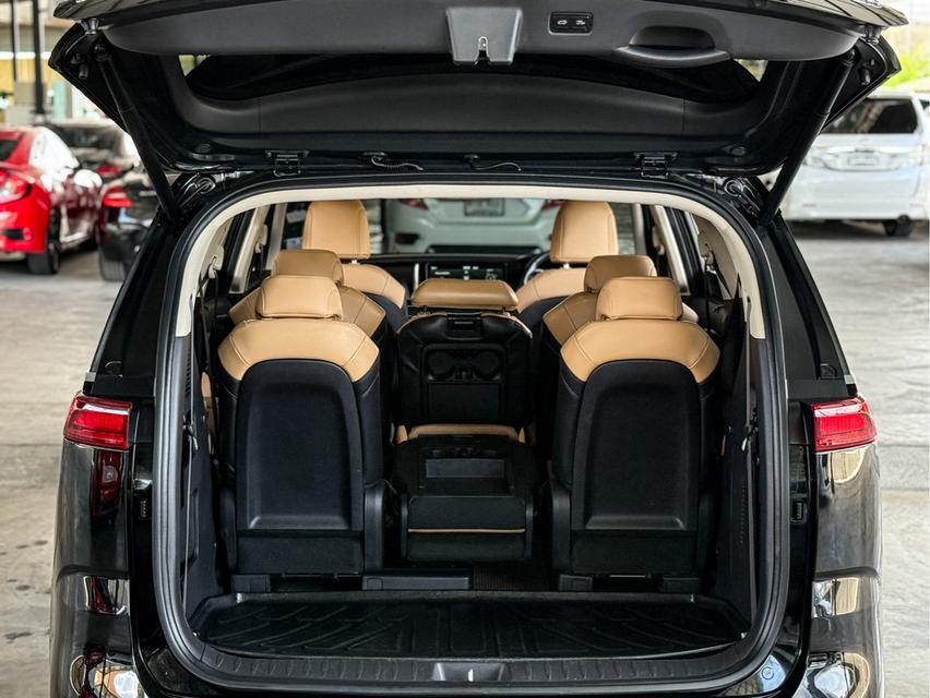 รหัสรถ WRT3788 2021 KIA GRAND CARNIVAL 2.2 EX โฉม ปี21-ปัจจุบัน สีดำ เครื่องดีเซล 16