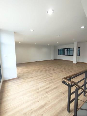 ให้เช่าโกดัง 450 ตร.ม. พร้อมออฟฟิศ หลังมุม ถนนบางใหญ่ ซอยกัตนา นนทบุรี ( สร้างใหม่ ) 5