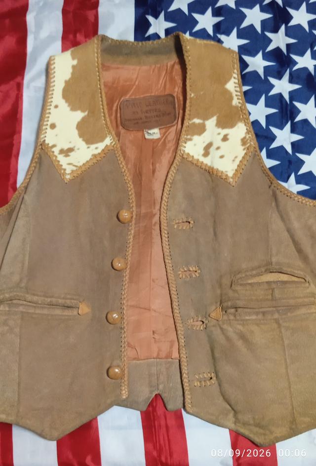 เสื้อกั๊กหนังวัว สไตล์Cowboy& Cowgirl