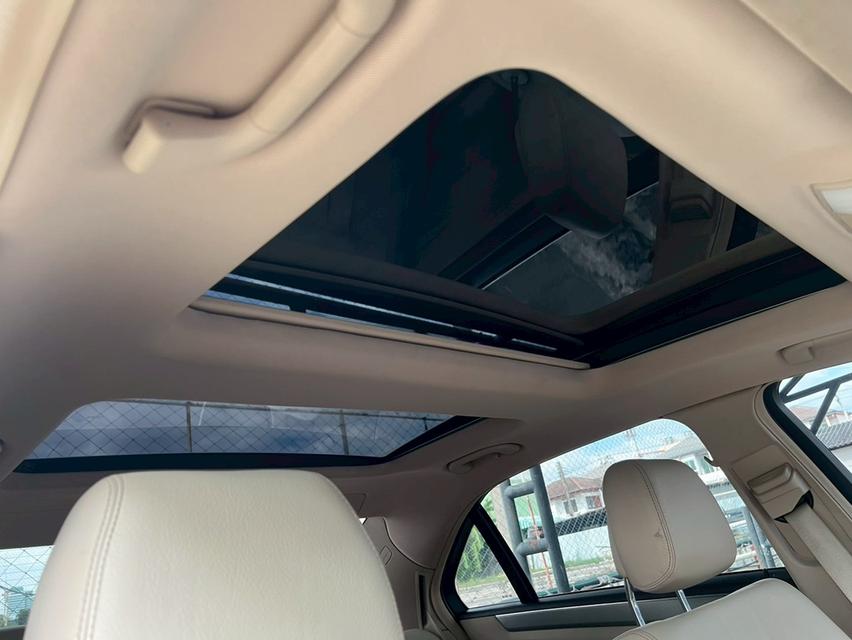 Benz E300 AMG Bluetec (W212) 2014 พร้อมใช้งาน 17