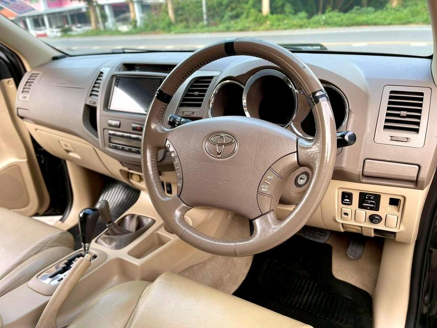 Toyota Fortuner 3.0 AT 4x4 ปี48 (2005) 6