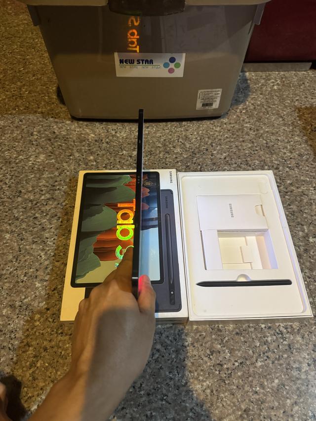 ขายๆๆๆถูกSamsungTabS7สีMystic Gray 128กิ๊กมีกล่องคับสภาพสวยการใช้งานดีเยี่ยมทุกๆฟังชั่นเครื่องรีสโตได้ตลอดไม่มีติดแอคเค้าใดๆคับ  สภาพ: 97% สวยๆคับไร้ร รูปที่ 5