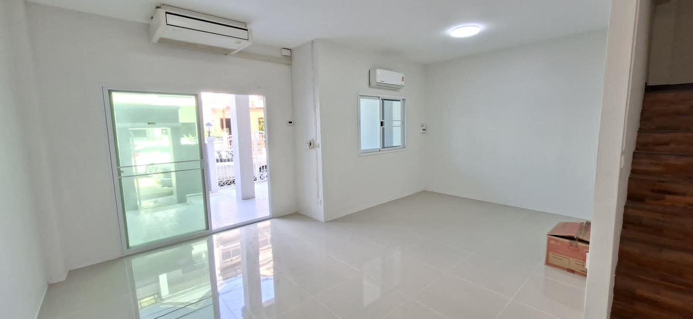 ขายทาวน์โฮม นวมินทร์ 111 แยก 1 (กรุงทอง 5) รีโนเวทใหม่ พร้อมอยู่ 4