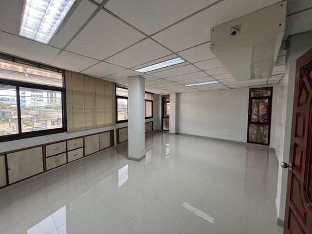 ให้เช่าอาคารสำนักงาน 3 ชั้น 470 ตรม. ถนนบรมราชชนนี เหมาะทำออฟฟิศ หรืออื่นๆ 5