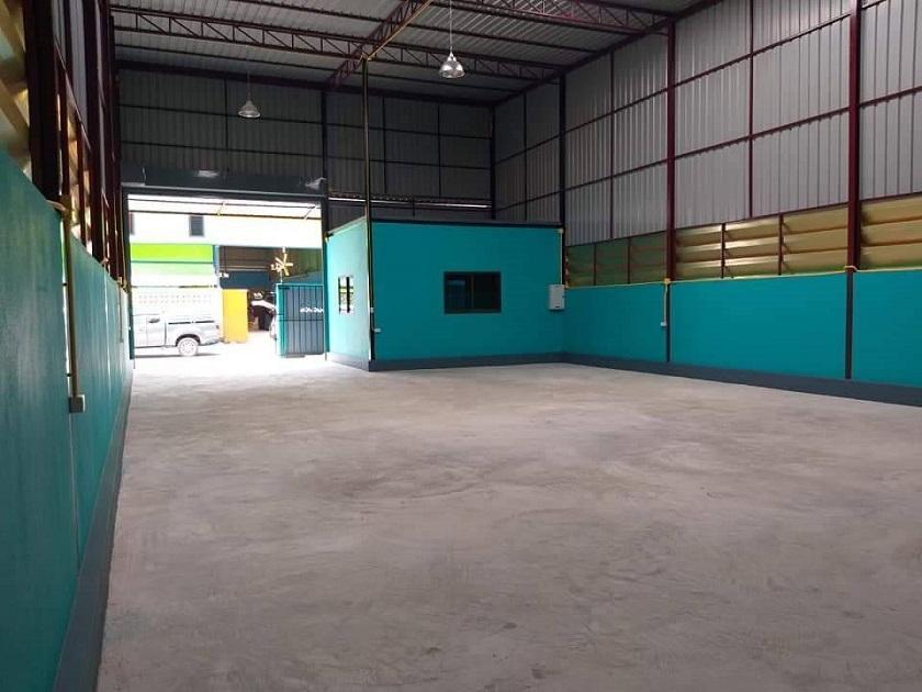 #โกดังให้เช่าซอยวัดลาดปลาดุก ต.บางคูรัด อ.บางบัวทอง จ.นนทบุรี ขนาด กว้าง 10 เมตรXลึก 20 เมตร ความสูง 6.50 เมตร พื้นที่ 200 ตร.ม 2