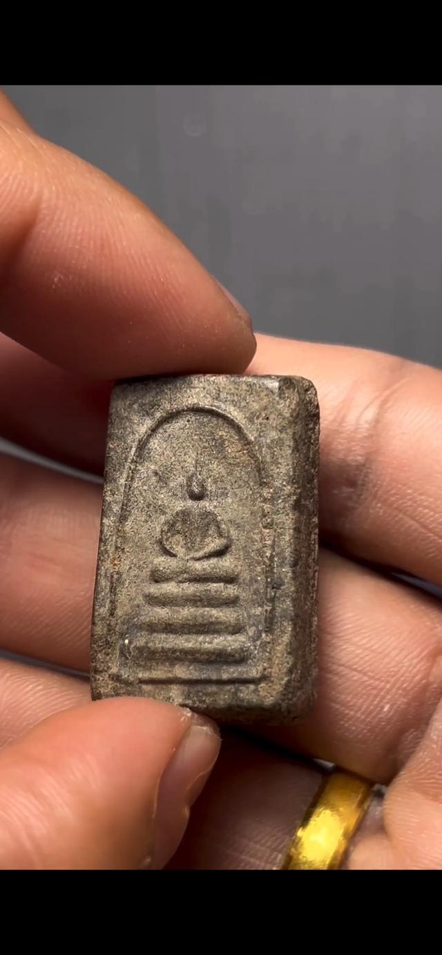 พระสมเด็จหลวงปู่นาคเนื้อผงใบลานพิมพ์เทวดาพระคะแนน รูปที่ 3