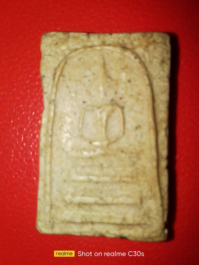 พระเครื่องสนใจองค์ใหนทักมาครับ 6