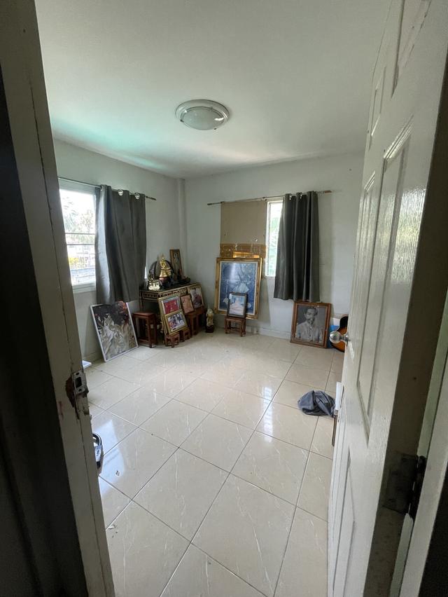 ขายบ้านทาว์นโฮม แปลงพื้นที่ดินบ้านหลังเดียวที่ใหญ่ที่สุดในหมู่บ้าน หลังริมสุด 80.9ตารางวา 3ห้องนอน2ห้องน้ำ ราคาพูดคุยกันได้ พร้อมโอน รูปที่ 9