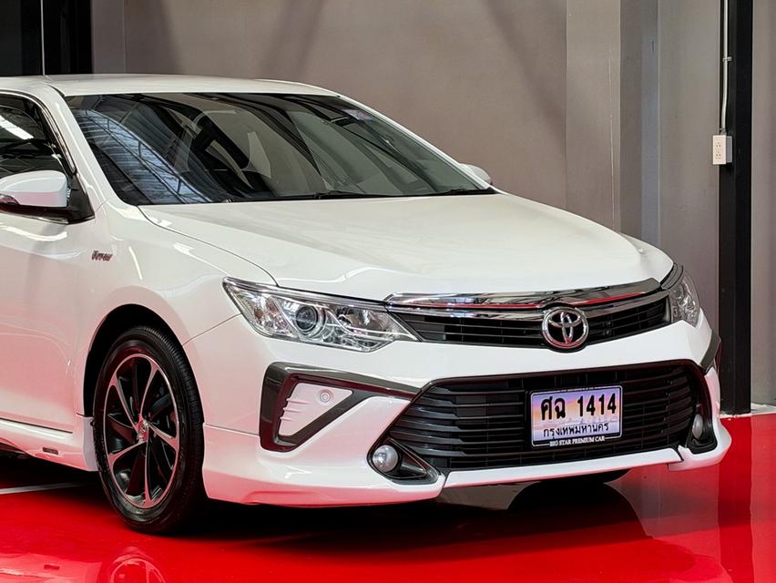 2017 TOYOTA CAMRY 2.0G EXTREMO รถมือเดียวออกป้ายแดง รถวิ่งน้อย รถเข้าศูนย์ตามระยะ รถไม่เคยมีอุบัติเหตุครับ รูปที่ 8