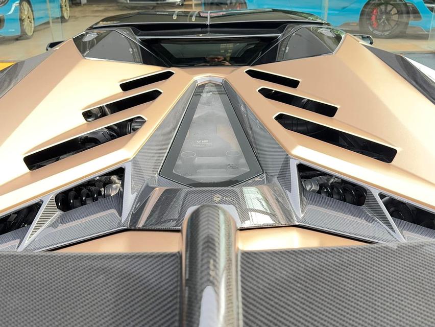 Lamborghini Aventador SVJ Roadster ปี 2021 10