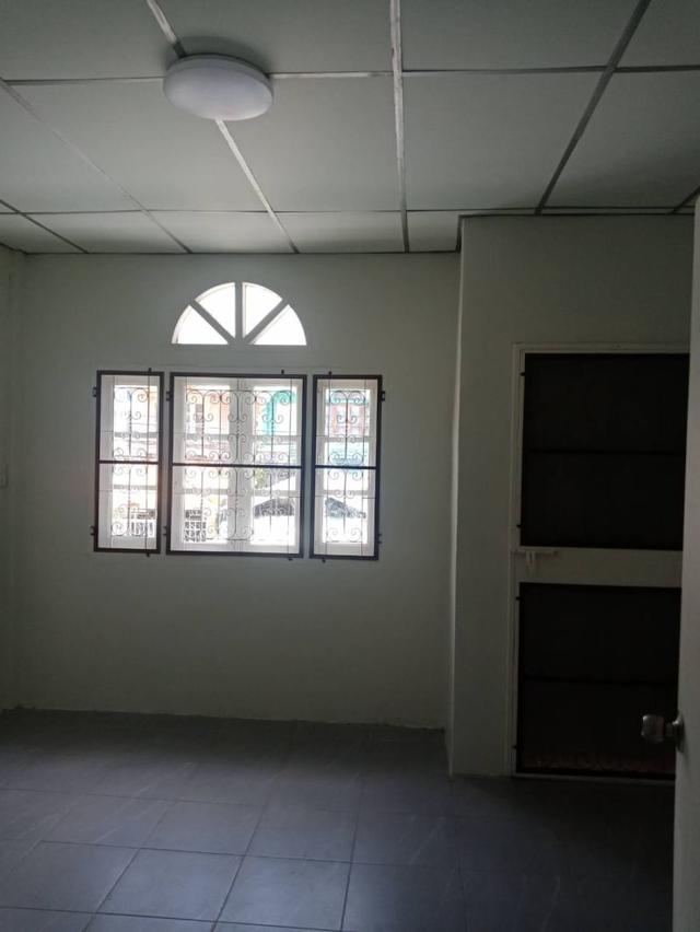 ขาย :ทาวน์เฮาส์ 2 ชั้น, เนื้อที่ 17 ตรว.  หมู่บ้านศรีประจักษ์ 2  7