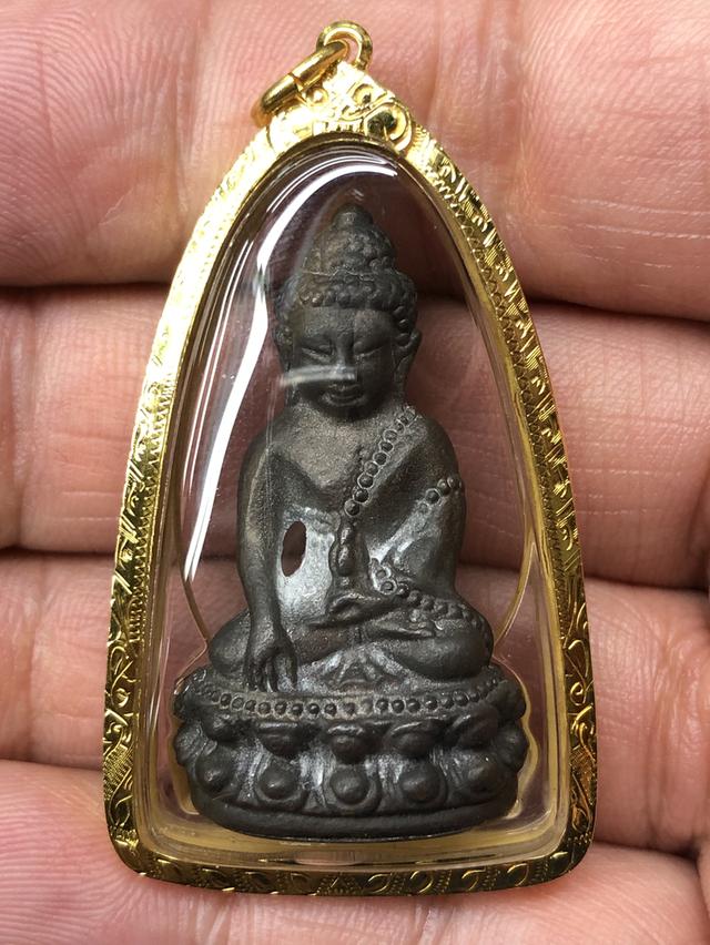 พระกริ่งชินบัญชรก้นเงินเลี่ยมทอง