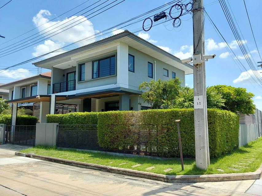 บ้านเดี่ยวแปลงมุม 64 ตรว. มบ.คาซ่าวิลล์ (รามคำแหง-วงแหวน 2) ถนนเคหะร่มเกล้า สวยเหมือนใหม่ในหมู่บ้านมีระดับ 3 นอน 3 น้ำ พิเศษ 7.5 ล้าน 2