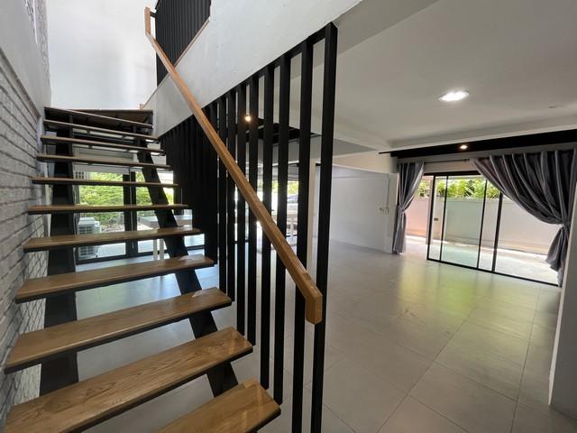 ด่วนกลับมาว่าง ให้เช่า หมู่บ้าน ต.รวมโชค โชคชัย 4 ซอย 56 ลาดพร้าว ลาดพร้าววังหิน ใกล้MRTโชคชัย 4 เลียบด่วน เหมาสำหรับพักอาศัย รับออฟฟิศนามบุคคลเท่านั้ 18