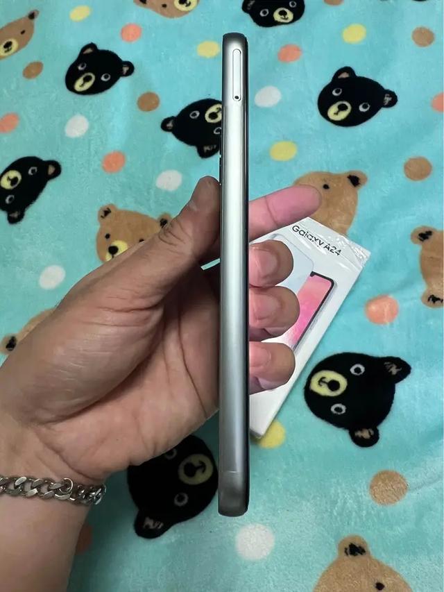 มือถือสภาพนางฟ้า Samsung Galaxy A24 4