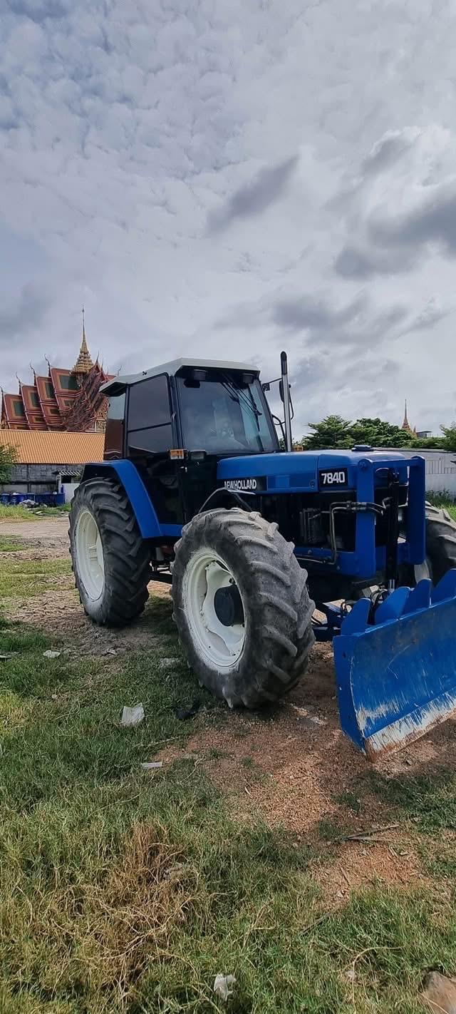 รถไถ Newholland 7840 G16x16 EDC 2