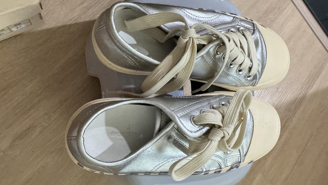 balenciaga 2