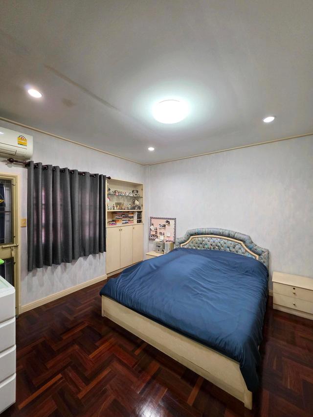 ขายบ้านทาวน์โฮมหลังคู่ 3 ชั้น ทำเลทองติด CDC ตรงข้าม Central Eastville เฟอร์ครบ พร้อมอยู่ 12