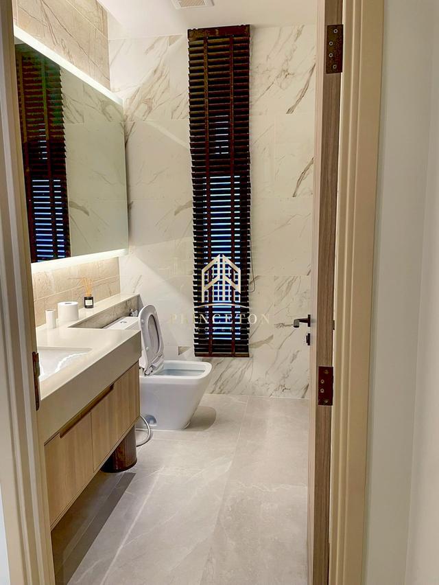 ขายหรือให้เช่าบ้านหรูระดับ SUPER LUXURY ศิรนินทร์ เรสซิเดนเซส ซอยพัฒนาการ 32  17
