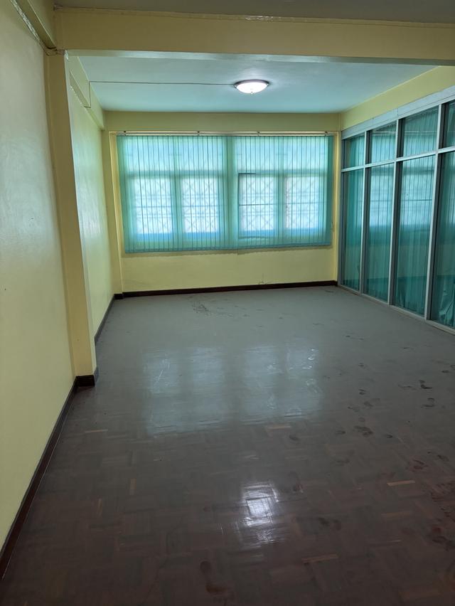 อาคารพาณิชย์2ห้อง หน้ากว้าง 8 เมตรลึก 16 เมตร 20