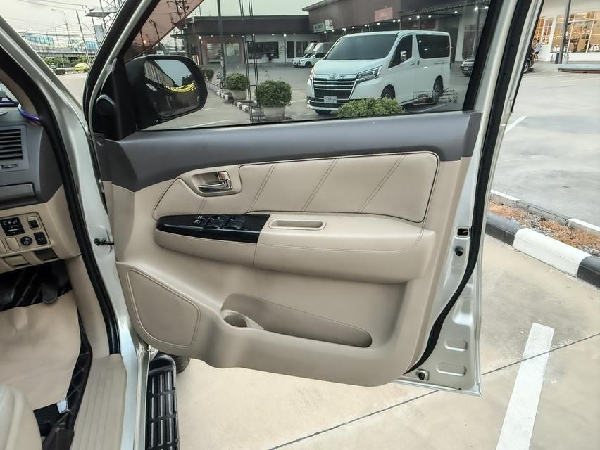 ขาย Toyota Fortuner 3.0V 4wd ปี12 16