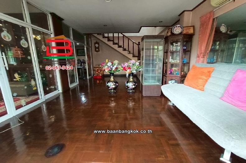 ที่ดินพร้อมบ้าน วงศ์สว่าง ซ.8 เนื้อที่ 73 ตารางวา ใกล้บิ๊กซีวงศ์สว่าง แขวงวงศ์สว่าง เขตบางซื่อ กรุงเทพมหานคร