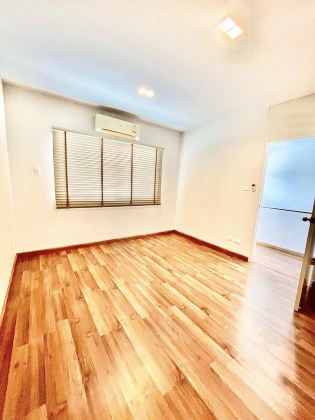 ให้เช่าทาวน์โฮมออฟฟิศ 3 ชั้น ตลาดใจโต บางเสาธง สมุทรปราการ  พร้อมอุปกรณ์ 9