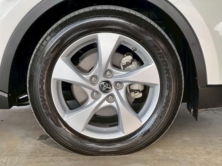 ปี 2018 TOYOTA CHR, 1.8 HV Hi โฉม ปี17-ปัจจุบัน มือเดียวป้ายแดง 14