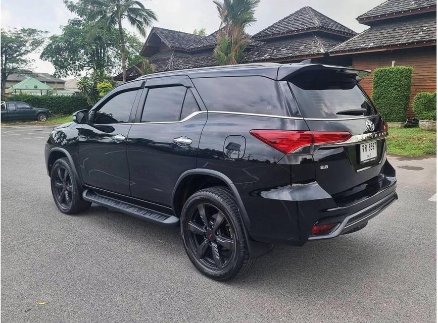 Fortuner 2.8TRD (ขับ 2)  ฟรีดาวน์ จัดได้เกิน 4