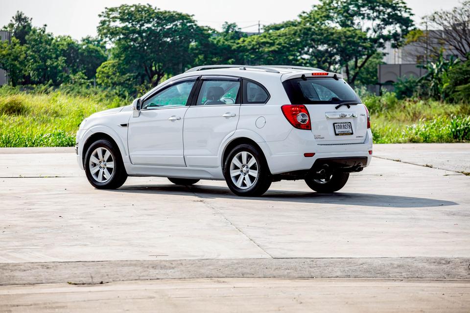 CHEVROLET Captiva 2.4 LT AWD ปี 2012 เกียร์ออโต้ สีขาว Suv 7 ที่นั่ง รูปที่ 8
