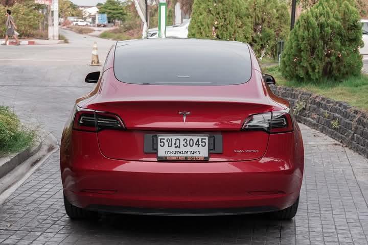 TESLA MODEL 3 รีบขาย 3