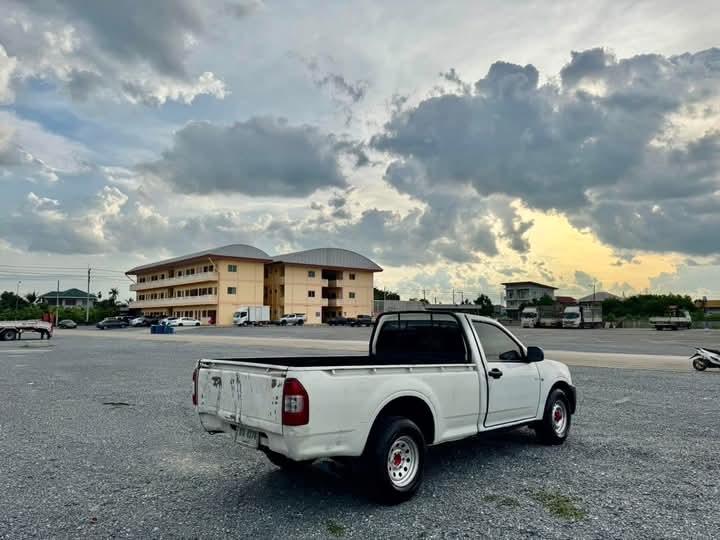 Isuzu D-Max  สีขาว 6