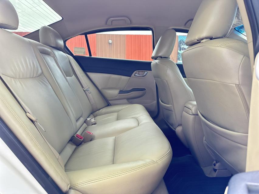 รหัสรถ PAT3571 Honda Civic FB 1.8S ปี 2013 สีขาว 13
