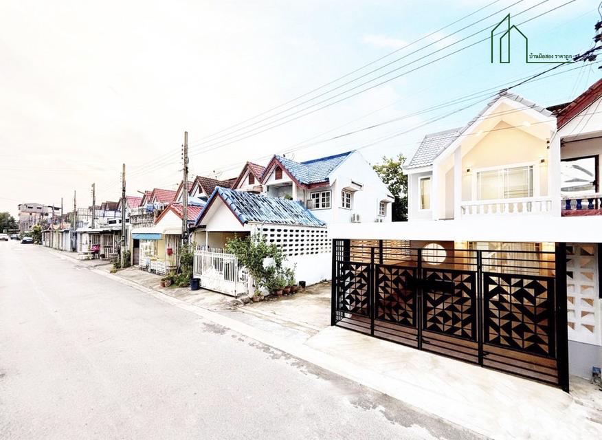 บ้านหลังมุม แต่งสวยพร้อมอยู่ หมู่บ้านคราประยูร ทวีวัฒนา - กาญจนาภิเษก 28  16