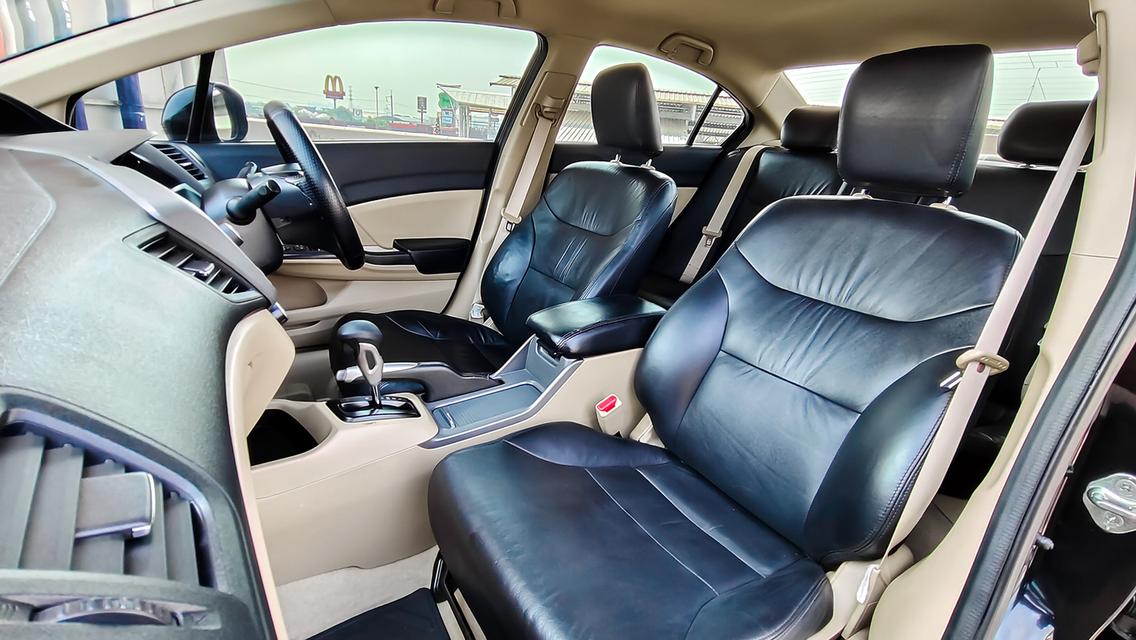 HONDA Civic FB 1.8S Airbag A/T ปี 2013 6