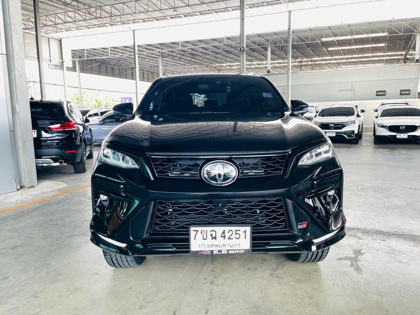 TOYOTA FORTUNER 2.8 GR SPORT 4WD 2022ð āļĢāļđāļāļĒāđāļāļĒāļāļĩāđ 3