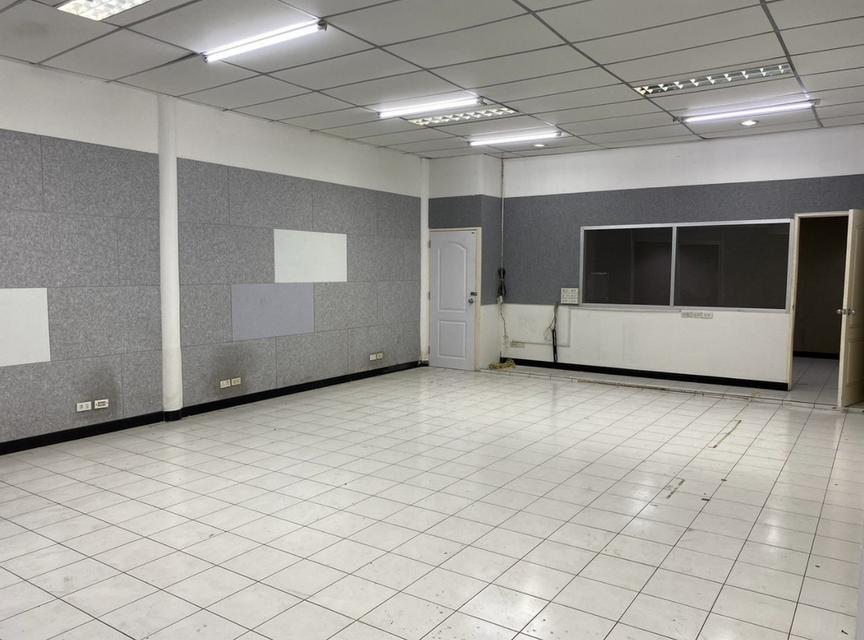 Warehouse Ratchada โกดัง 400sq.m.ติดรถไฟฟ้าMRTรัชดา-ลาดพร้าว 6