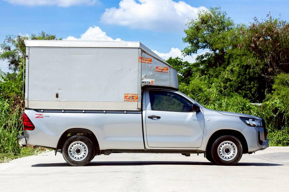 ขาย Toyota Revi 2.4Entry ปี22
