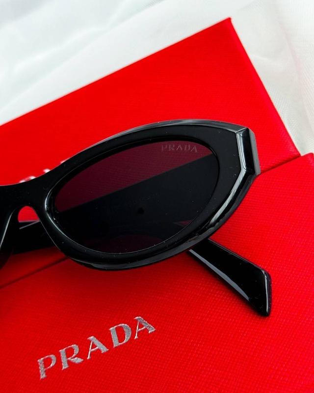 แว่นกันแดดPrada 6