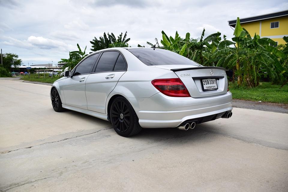 ขายเพียง 268000บาท BENZ C200 คอมเพลสเซอร์ แอร์จอ พ.มัลติ ขับดีมาก เบาะหนังไฟฟ้าเมเมโมรี่ 3จุด ภายในใหม่กิ๊ฟ เอกสารครบพร้อมโอน โทร0957401229 ไอดีไลUTBP 13