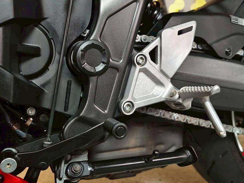 HONDA CBR650R ปีจด24 รูปที่ 10