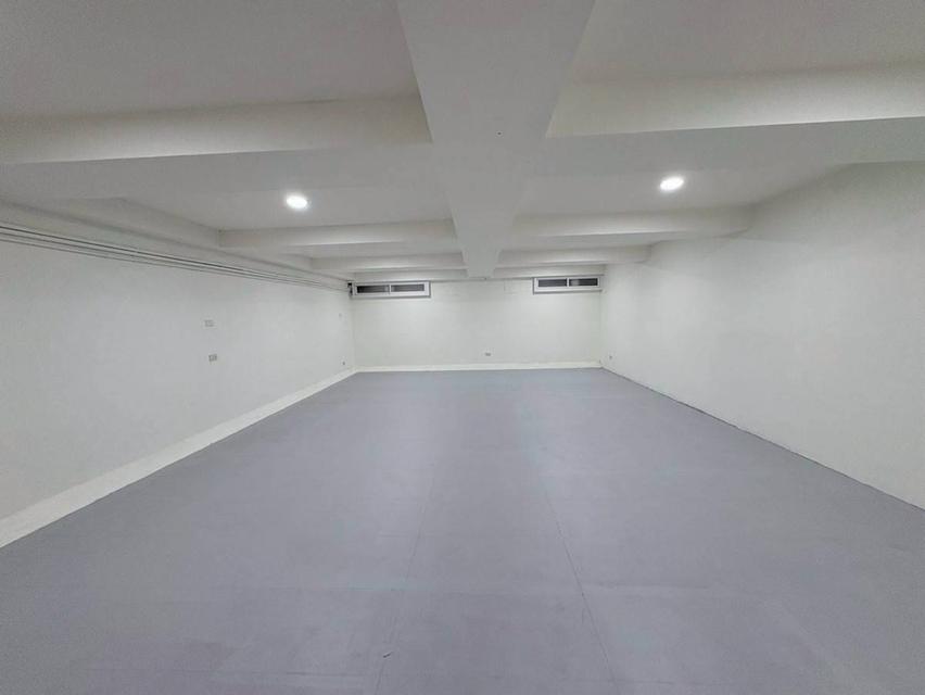 ขายด่วน ทาวน์เฮ้าส์ 7 ชั้น ย่านสยาม บรรทัดทอง พร้อมอยู่ (N.1989) 6